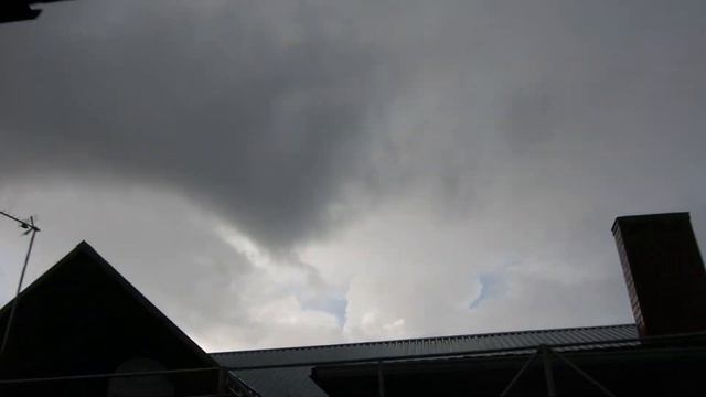 06.11.2023. Россия. Краснодарский край. Гроза, вызванная внезапной вспышкой на Солнце 05.11.2023. смотреть онлайн