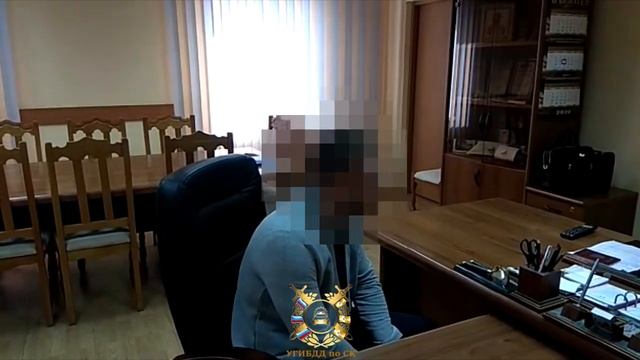 В Ставрополе поймали таксиста, объехавшего пробку по газону смотреть онлайн