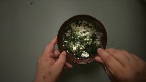 Секретный рецепт для рыбалки. Прикормка на линя. Творог с укропом для ловли линя #рыбалка #насадка
