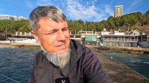 ?Рыбанутое утро в Крыму. Ялта за минуту. Интурист сегодня. Морская Рыбалка. Сарган