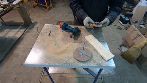 Стол для ручного фрейзера. Table for manual reismus.