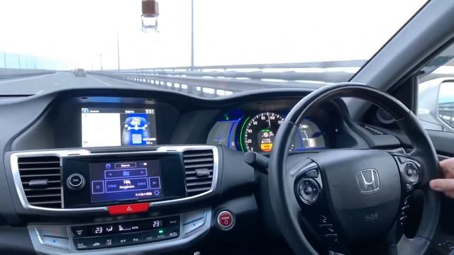 Работа адаптивного круиз-контроля на Honda Accord hybrid cr 6 смотреть онлайн