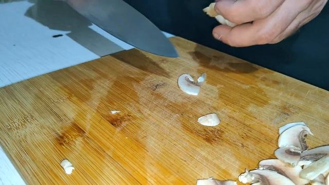 Рулет из свиной шеи к новогоднему столу / Сочно и вкусно / Папа На Кухне смотреть онлайн