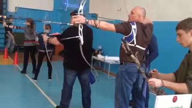 Тренировочный день. Школьный спортзал. Март 2016 смотреть онлайн