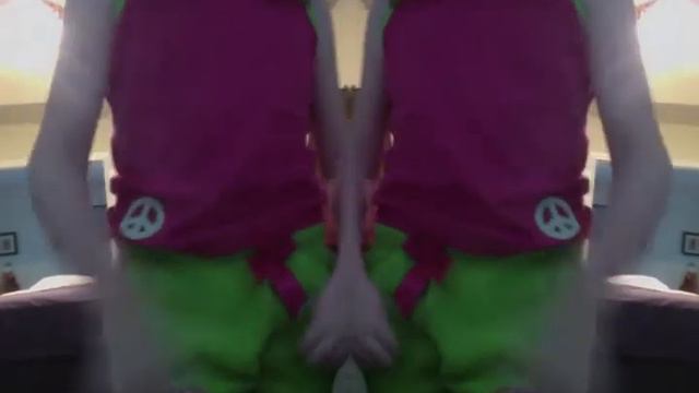 Abigail finds Dad's MacBook. 6/29/13 смотреть онлайн