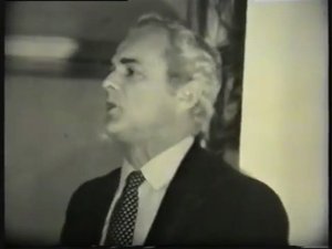 Усть-Омчуг 80х_ учитель Гавриленко_ школа им Чапаева.avi