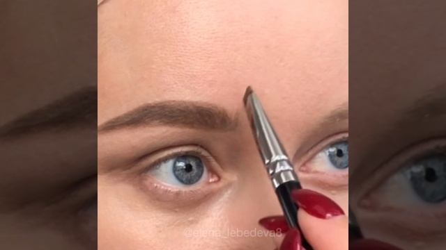 Оформление бровей тенями. смотреть онлайн