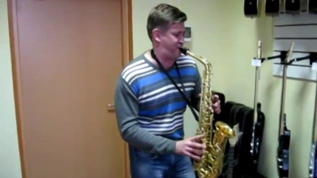 Какой купить саксофон? Лучший выбор: альт саксофон Mercury MAS-285G/Student Series / musik-store.ru смотреть онлайн