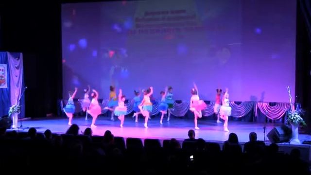 «День добра и уважения» добавил ярких красок октябрю. смотреть онлайн