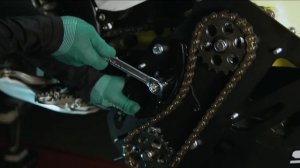 Регулировка натяжения цепи редуктора и трака гусеничного комплекта Сноурайдер