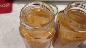 Mandarinin kampotu və jelesi.  Компот и желе из мандаринов.