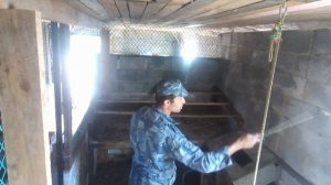 Подготовка  курятника к зиме Ч 2! Побелка курятника