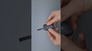 Чип Ключ Шкода Октавия  ремонт выкидного автоключа зажигания. Замена корпуса, сломано жало лезвие