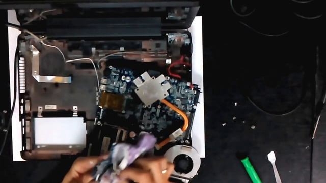 Toshiba Satellite Laptop A210, A200, A205, A215 Repair Fix Disassembly Tutorial смотреть онлайн