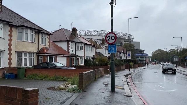 Прогулка по Лондону. Твикенхем. Стадион регби смотреть онлайн