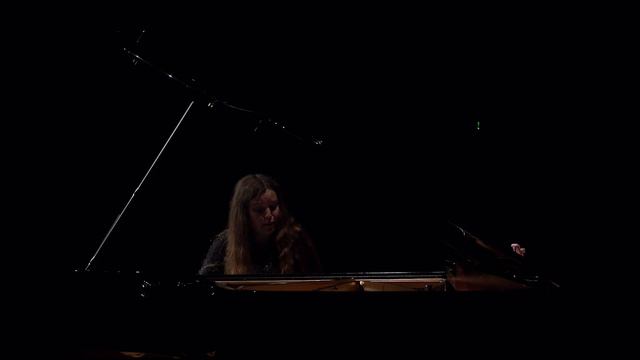 YELENA DROZDOVA.Franz Liszt.Consolation No  3 Des dur