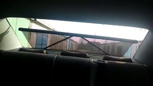 Mercedes Benz w211 Опция 540 Электрическая шторка заднего стекла.