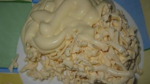 Яичный рулет с сыром