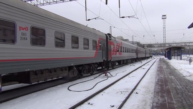 Электровоз ЧС4Т-581 с поездом №140 Новосибирск — Адлер смотреть онлайн