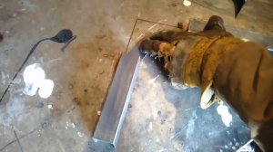 ОТКРЫВАЮ СЕКРЕТ как сделать плавный изгиб на профильной трубе. RAHASIA BENDING MANUAL TANPA ROLL DA