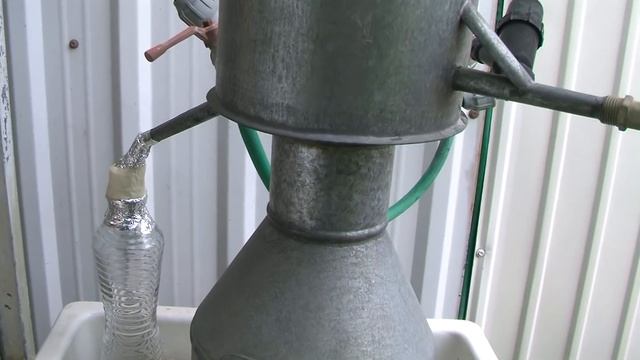 Ροδόσταγμα απόσταξη ανθόνερο ζιβανία από την Ελίζα #MEchatzimike смотреть онлайн