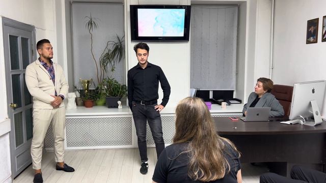 Родион 19 Лет. 30199 Рублей за Первую Неделю смотреть онлайн