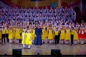 «ХОДИТ ПЕСЕНКА ПО КРУГУ», Ансамбль Локтева. "THE SONG WALKS AROUND THE CIRCLE", Loktev Ensemble.