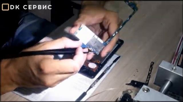 Разбираем телефон Sony Xperia X F5122 смотреть онлайн