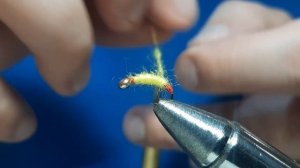 Мушка на крупного хариуса жёлтая убийца на осень ?