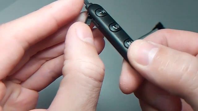 Наушники-гарнитура внутриканальные (вакуумные) беспроводные Bluetooth JBL E10, black (РЕПЛИКА) смотреть онлайн