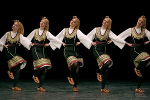 «Граовско хоро», Ансамбль "Школьные годы". "Graovsko Khoro", Ensemble "School Years".