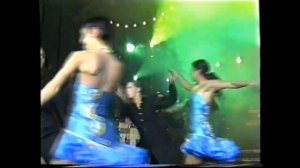 "El Show de Rey Gonzalez" 1997 Frag. "Cantinero de Cuba" Bailarines de bailes latinos.