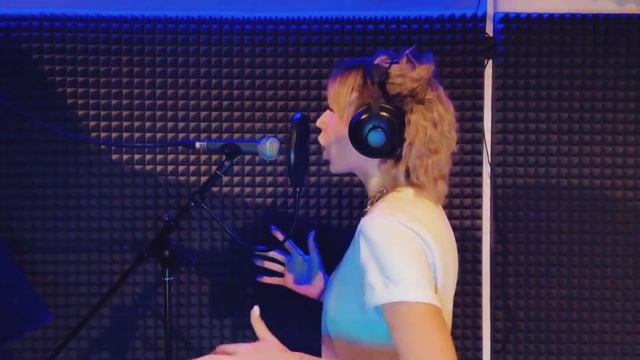 ЭНДУРО КЛИП(кавер исполнение песни Даны Соколовой-"Львиное Сердце" смотреть онлайн