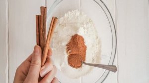Вафли с корицей и яблочным пюре