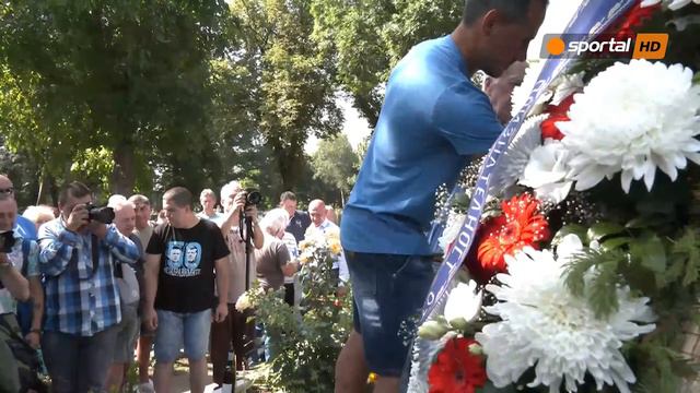 Левски отбеляза 50 години от гибелта на легендите Гунди и Котков смотреть онлайн