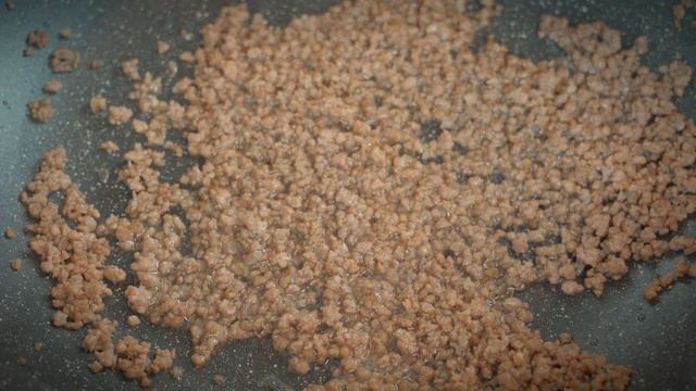 中华名菜：老成都麻婆豆腐的做法，牢记三放三不放，一看就能学会，在家也能做出，麻辣酥香鲜嫩整烫的麻婆豆腐，最正宗麻婆豆腐做法，放牛肉末的烧豆腐#下饭菜 #麻婆豆腐 #烧豆腐#正宗麻婆豆腐#炖豆腐#烧豆