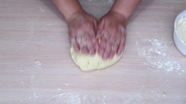 Пышные жаренные пирожки на кефире