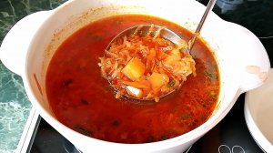 Борщ с Пампушками. Борщ Украинский