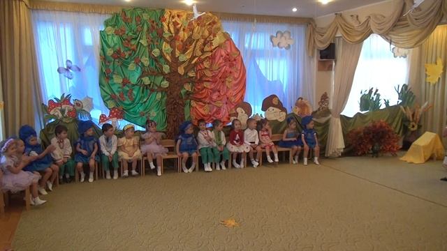Детский праздник осени (утренник) в детском саду Ялынка.Children's matinee in kindergarten смотреть онлайн