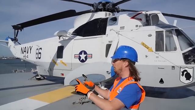 Handyman Hal explores Navy Aircraft Carrier | USS YORKTOWN | Awesome Kids Show смотреть онлайн