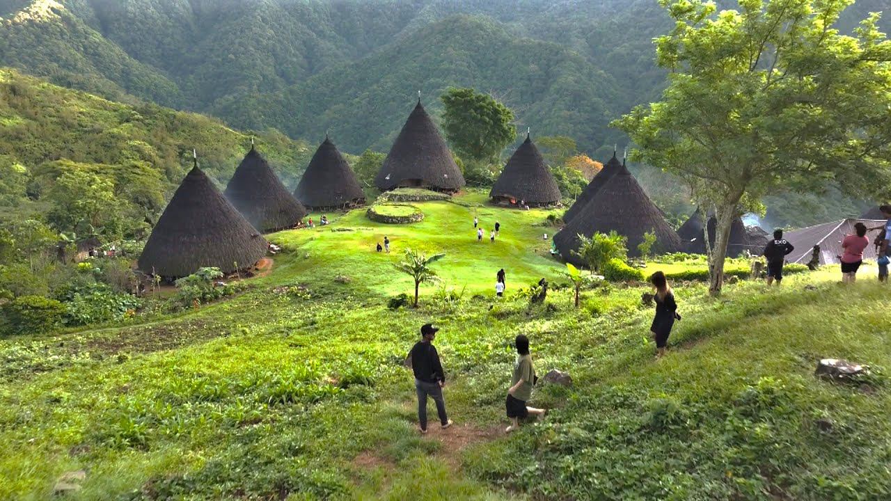 Вае Ребо - изолированная деревня "над облаками" на острове Флорес! смотреть онлайн