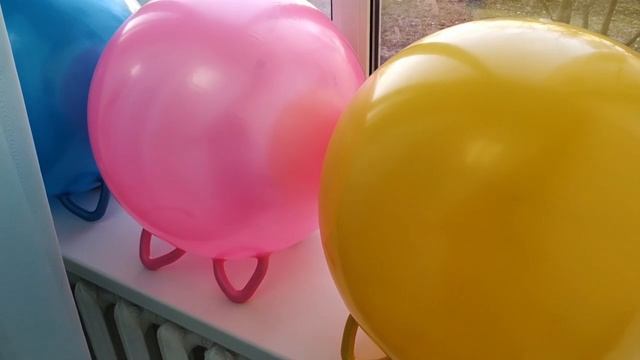 ФИТНЕС ДЛЯ МАЛЕНЬКИХ/ УПРАЖНЕНИЯ НА ФИТБОЛАХ, С ОБРУЧАМИ И С ГИМНАСТИЧЕСКОЙ ПАЛКОЙ смотреть онлайн