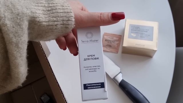 НАРЯДИЛА ПЕРВУЮ ЁЛОЧКУ?МЕРЗКО УЗНАВАТЬ ТАКОЕ.. смотреть онлайн