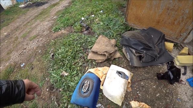 Ваз 2106 за 20 к! снял весь колхоз с жиги. Куча ништяков из купленного авто #2часть.тазобудни смотреть онлайн