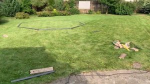 Постройка металлического каркаса вокруг бассейна и отделка панелями и лиственницей