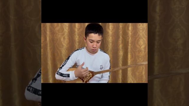 Домбыра үйрену. Игра на домбре. 1-сабақ “Во саду ли, в огороде”.
