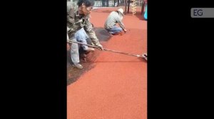 Терморейка для укладки покрытия из резиновой крошки