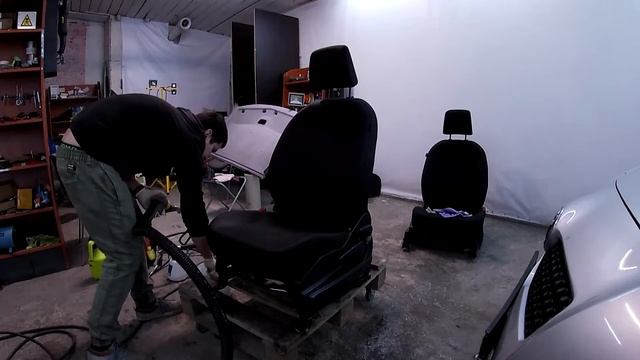 химчистка сидений от тойоты ярис / Toyota Yaris смотреть онлайн