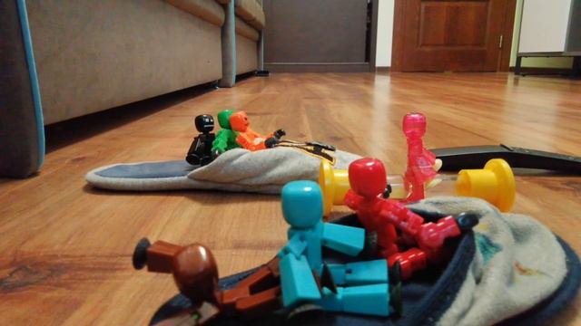 что происходит когда вас нет дома? смотреть онлайн