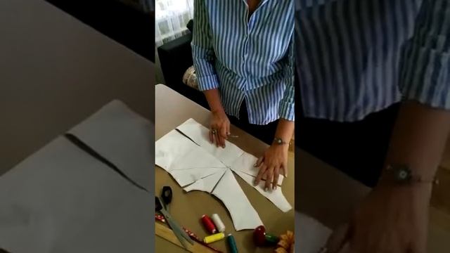 Как перенести вытачки на полочке в нужное вам место